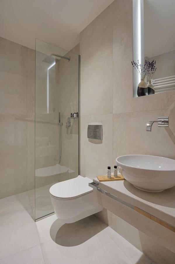 Petrou Suites Ioannina Ngoại thất bức ảnh